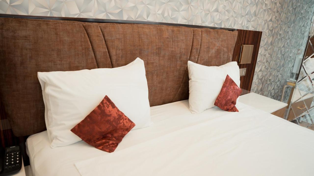 Dionis Baku Hotel Extérieur photo