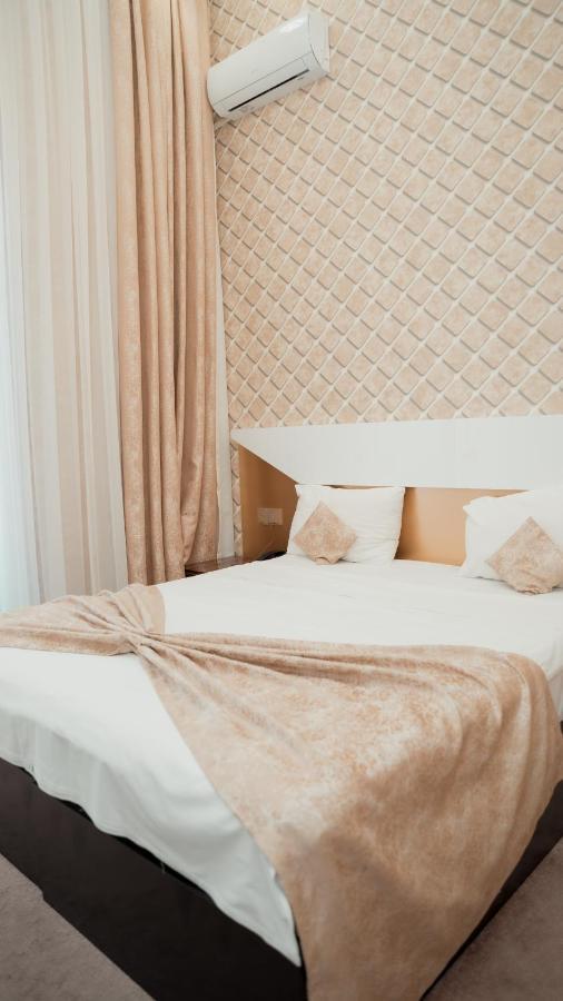 Dionis Baku Hotel Extérieur photo
